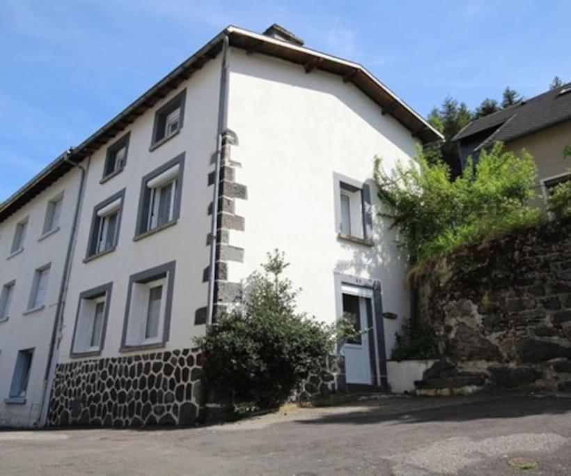 Maison 6-9 Pers Pour Vacances Et Cure Thermale Le Mont-Dore Exteriör bild