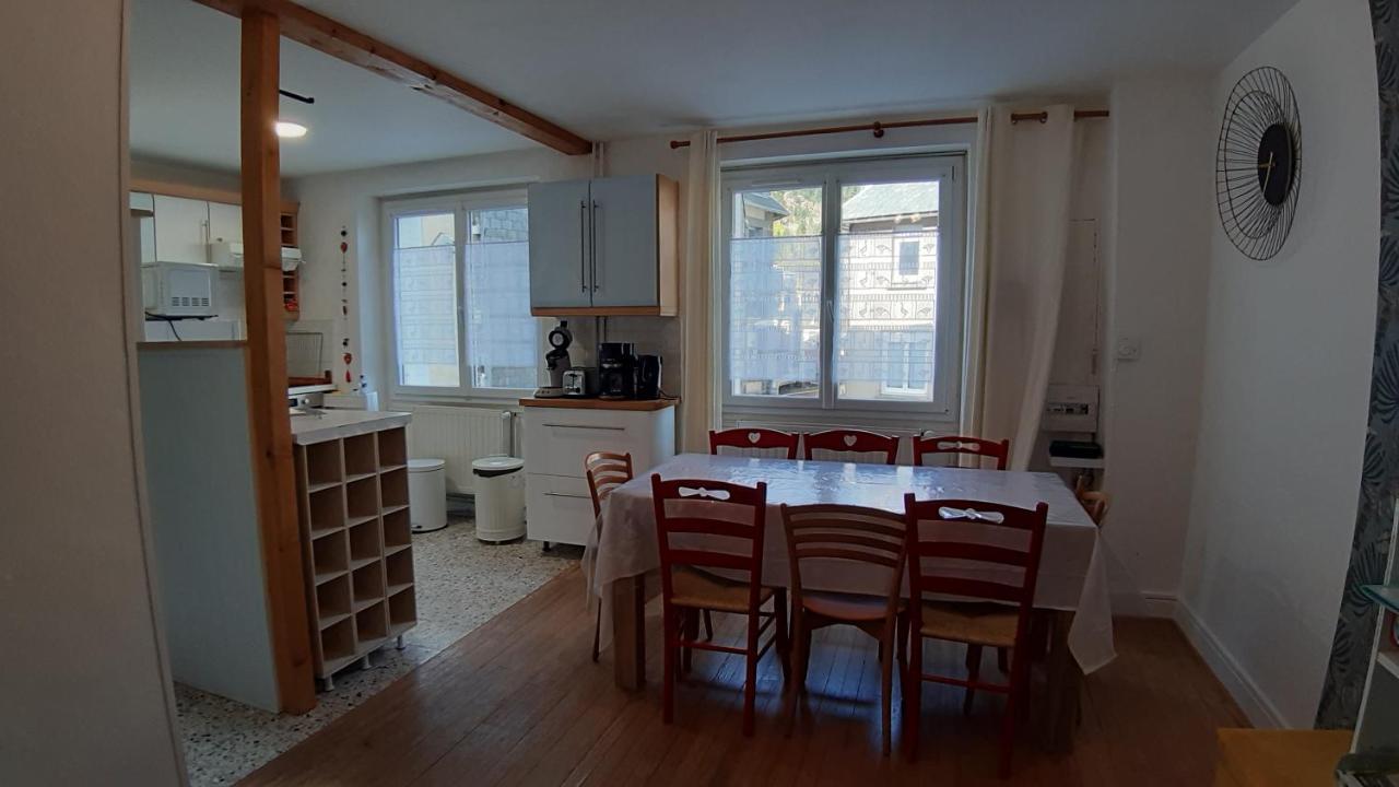 Maison 6-9 Pers Pour Vacances Et Cure Thermale Le Mont-Dore Exteriör bild